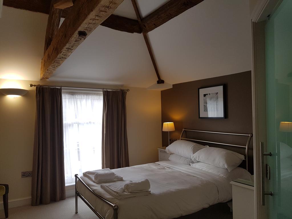 The Lion Hotel Brewood Luaran gambar