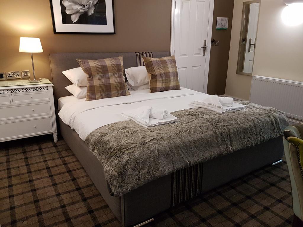 The Lion Hotel Brewood Luaran gambar