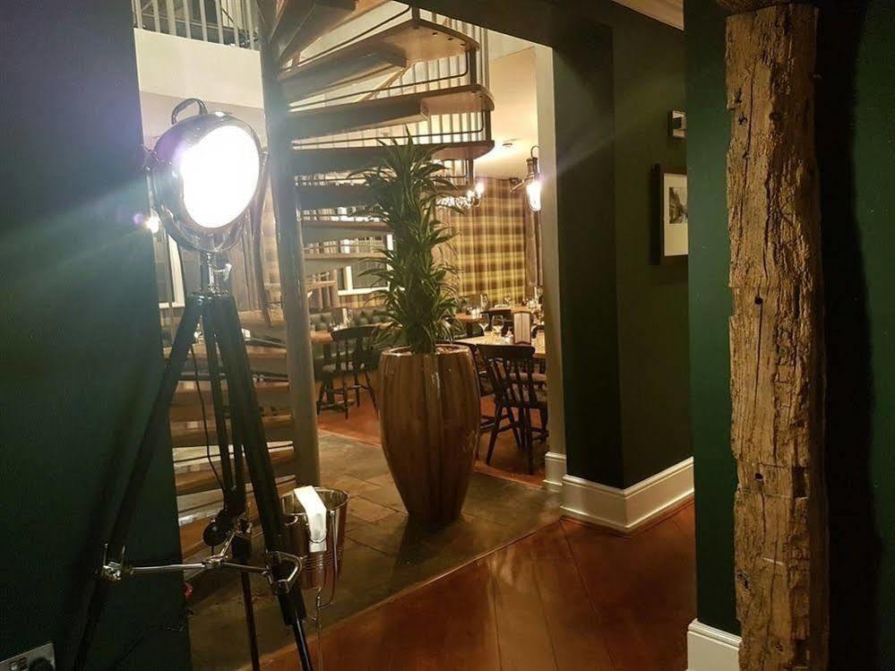 The Lion Hotel Brewood Luaran gambar
